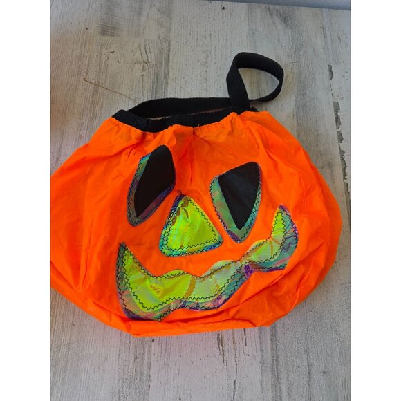 Pumpkin jack o lantern basket trick or treat Halloween decor plush iridescent - Picture 2 of 9